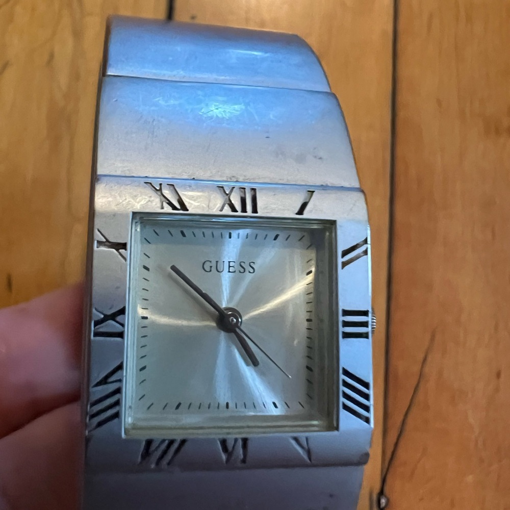 GUESS Silver Watch - Picture 3 of 3